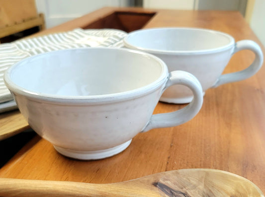 Large Cozy Soup Bowls with Handles in Farmhouse White