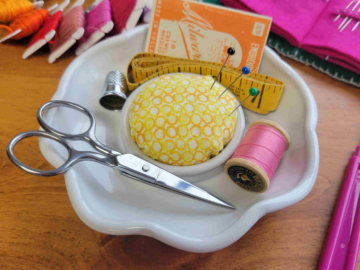 Flower Pincushion for Sewing Tools – Organizer White Yellow