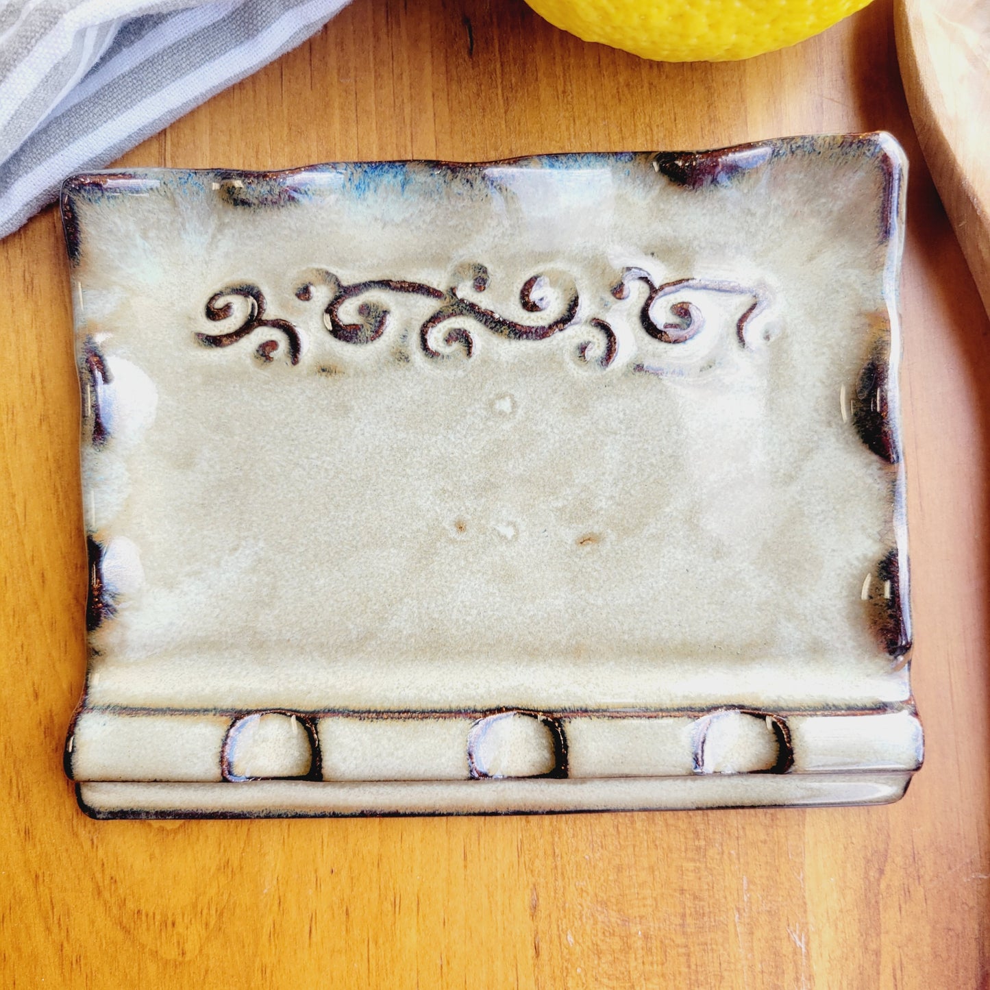 Multiple Slot Spoon Rest for Kitchen Countertop in Brown