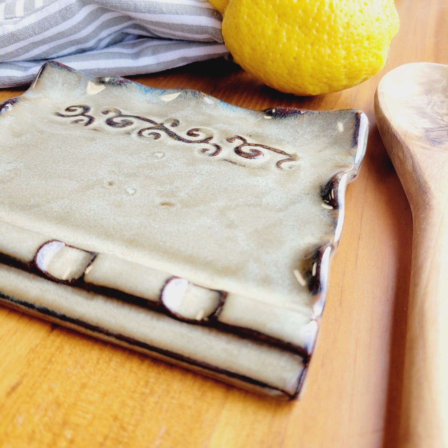 Multiple Slot Spoon Rest for Kitchen Countertop in Brown