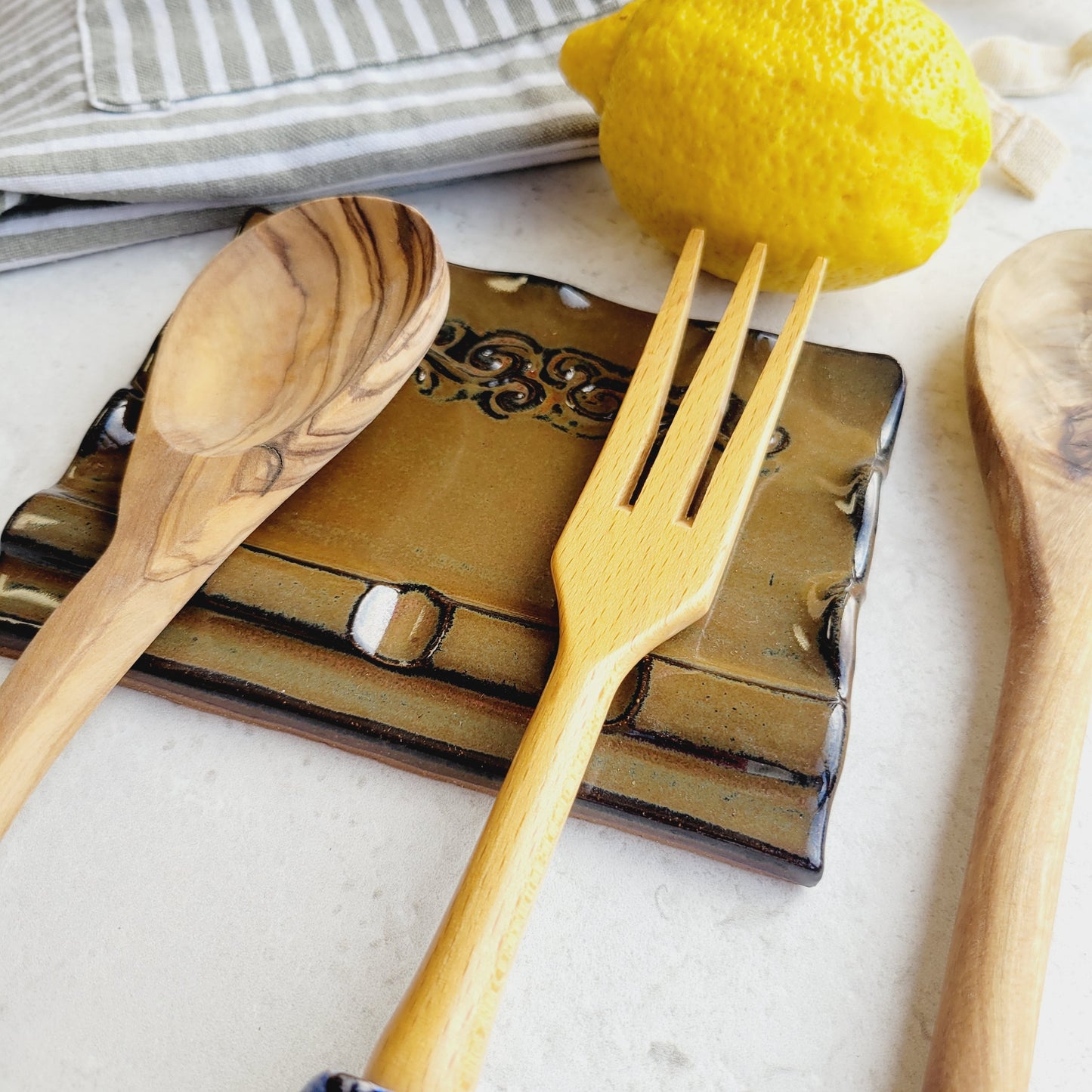 Triple Spoon Rest for Countertop with 3 Slots in Rust Brown