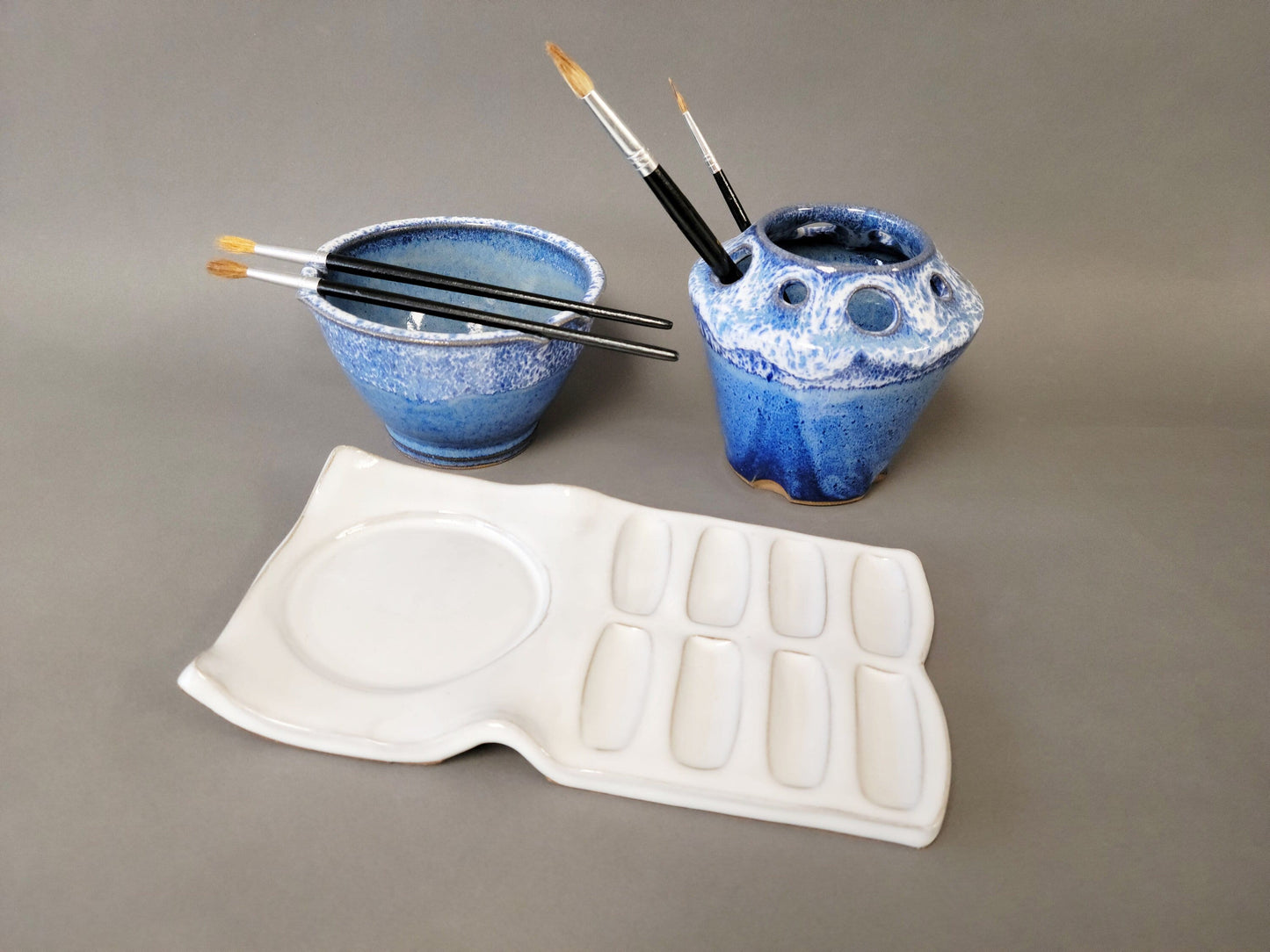 Painting 3pc Set Palette Watercolor Bowl and Brush Caddy rest stand for painters rinse Blue White Speckle